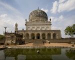 qutub-shahi-tomb1.jpg